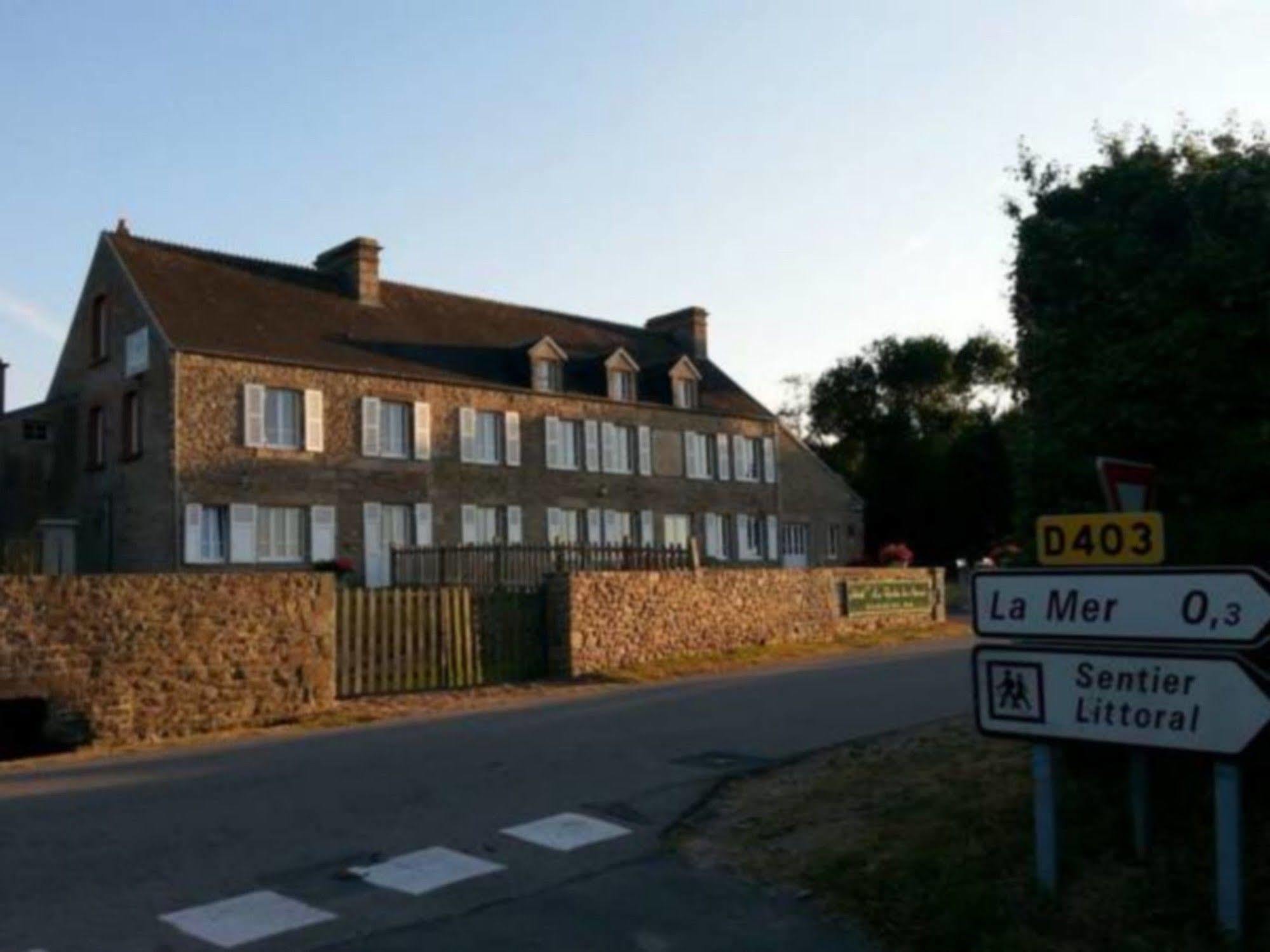 فندق La Roche Du Marais Omonville-la-Petite المظهر الخارجي الصورة